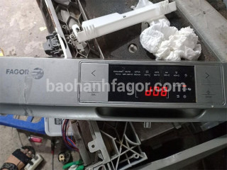 Sửa máy rửa bát Fagor mã lỗi D08 cấp nước không ổn định