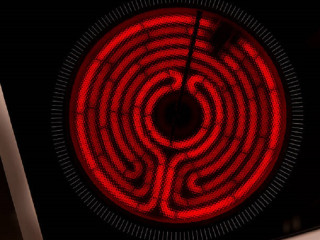 Mẹo sử dụng bếp hồng ngoại hiệu quả và an toàn cho gia đình