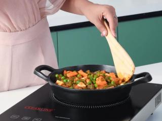 Bếp hồng ngoại có kén nồi không? Kinh nghiệm chọn nồi đúng chuẩn