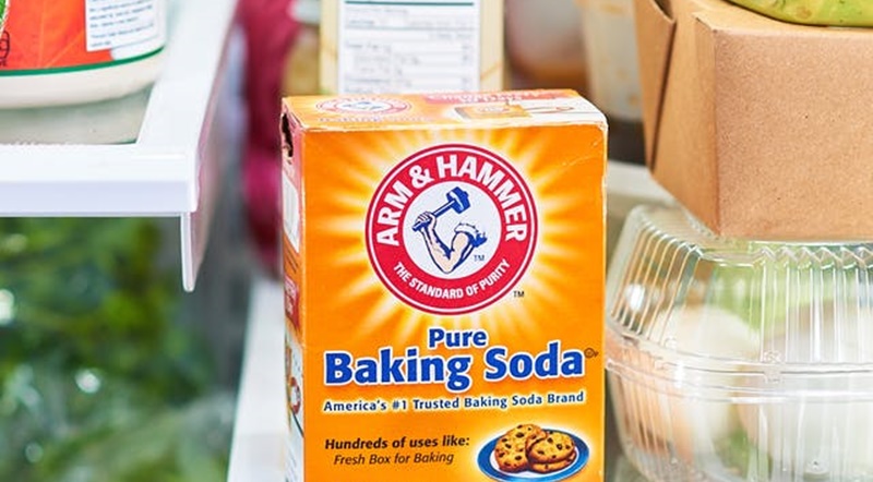 Sủ dụng baking soda để khử mùi