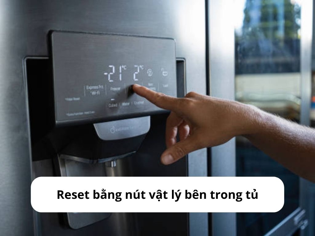 Nút reset của tủ lạnh Hitachi
